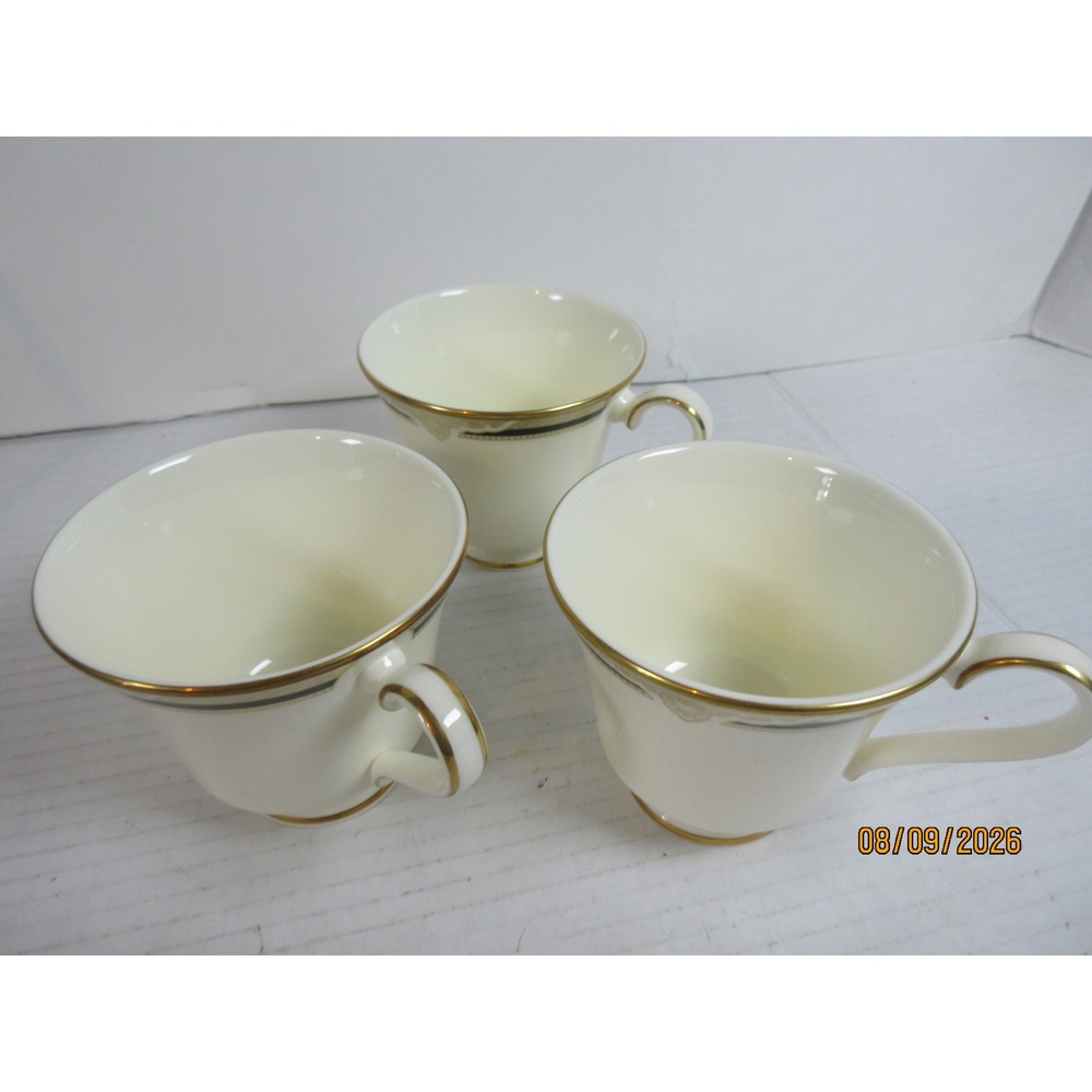 Royal Doulton Andover H5215 Tea Cups Set of 3 English Fine Bone China Gold Navy